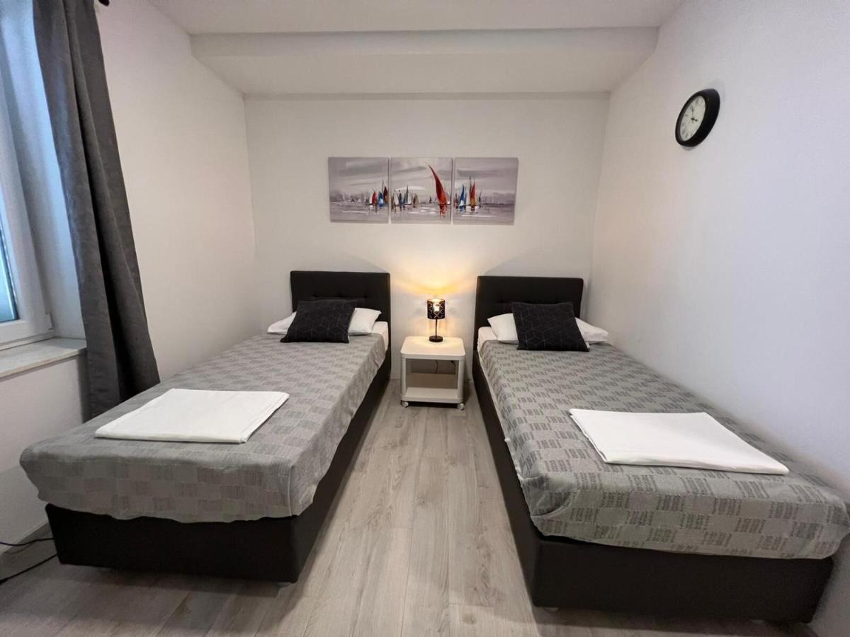Apartments And Rooms Adriatic Suites Šibenik Exterior foto